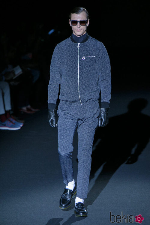 Conjunto estampado pantalón y chaqueta de Davidelfin en Madrid Fashion Week para otoño/invierno 2015/2016