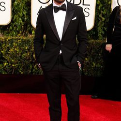 Jamie Dornan con esmoquin