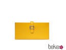 Cartera de mano amarilla de la colección primavera/verano 2015 de Roger Vivier