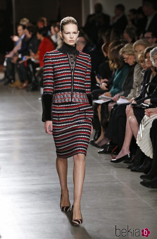 Conjunto bordado de la colección otoño/invierno 2015/2015 de Oscar de la Renta en Nueva York Fashion Week