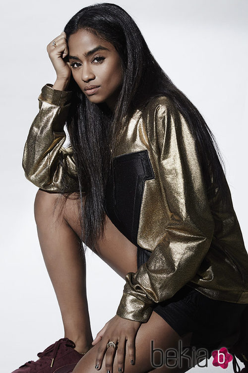 Sudadera dorada brillante de la colección primavera/verano 2015 de Vashtie Kola para Puma