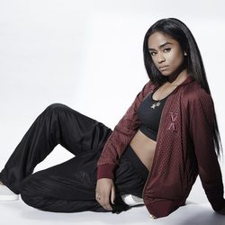 Chándal negro y burdeos de la colección primavera/verano 2015 de Vashtie Kola para Puma