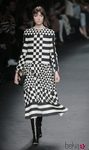 Vestido de cuadros de la colección otoño/invierno 2015 de Valentino en Paris Fashion Week