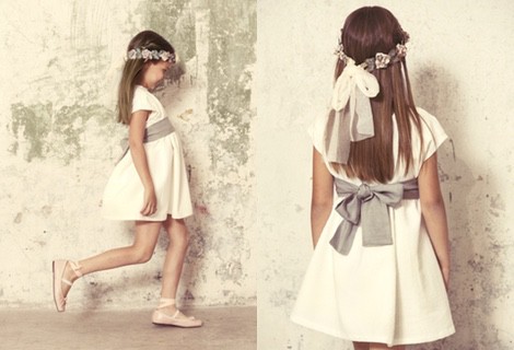 Vestido corto de comunión con lazada en la espalda de la colección 'Ceremonia' de Bonnet à Pompom