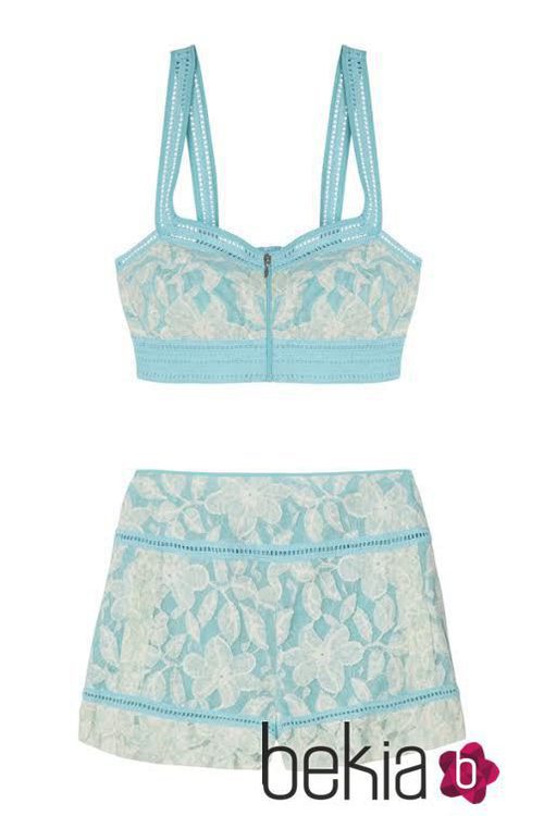 Crop top y pantalón de talle alto en azul turquesa de la colección primaveral de Charo Ruiz