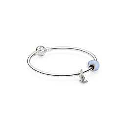 Pulsera de plata con charm azulado y ancla de la colección estival 2015 de Pandora