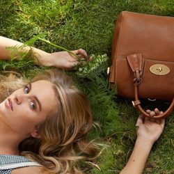 Cressida Bonas se convierte en la nueva imagen primavera/verano 2015 de Mulberry