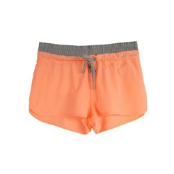 Short naranja y gris de la colección deportiva 'Start Moving' de Bershka