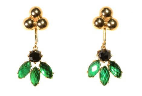 Pendientes con detalles en verde y negro de Pretty Rumour