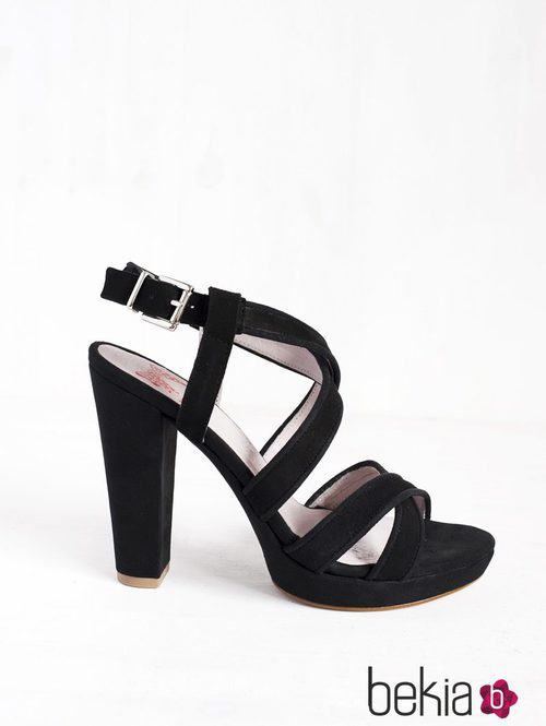 Sandalia Liu negra de la colección primavera/verano 2015 de Barbarella