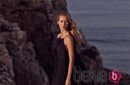 Vanesa Lorenzo con un vestido negro plisado la colección Mango Premium verano 2015