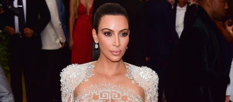 Kim Kardashian con un vestido de Roberto Cavalli en la Gala del Met 2015