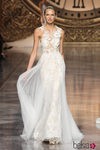 Vestido de encaje y tul de Pronovias en la Barcelona Bridal Week 2015
