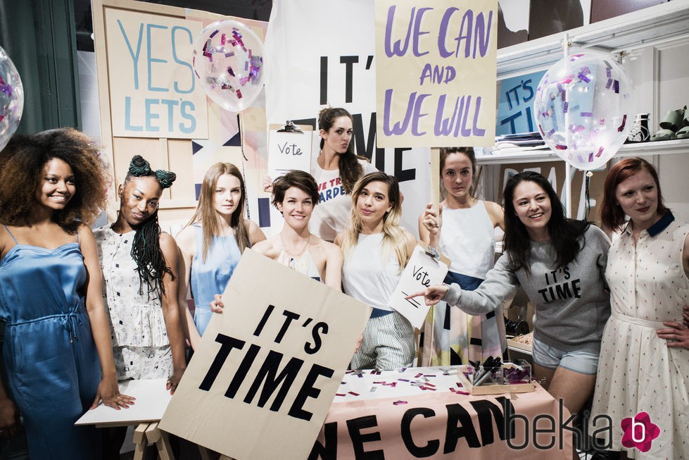 & Other Stories celebrando su nuevo trabajo con Lena Duham y Rachel Antonoff