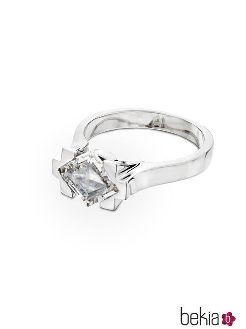 Solitario de la colección de joyas para novias 2015 de Victor Caparros