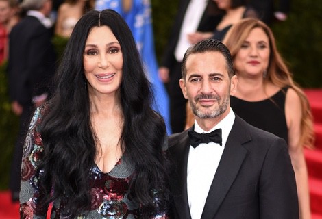 Cher y Marc Jacobs en la Gala del Met 2015
