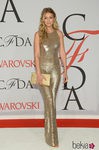 Gigi Hadid vestida por Michael Kors en los CFDA Fashion Awards 2015