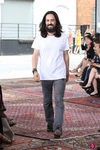 Alessandro Michele en el desfile de su colección Crucero 2016 para Gucci