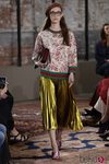 Sudadera con estampado floral y falda plisada de la colección Crucero 2016 de Gucci
