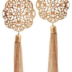 Pendientes con cadenas de la colección 'White & Gold' de Claire's