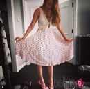 Blake Lively con uno de sus vestidos codiseñado junto a Amour Vert