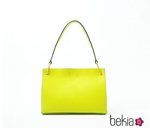 Bolso en color lima de la colección verano 2015 de Calvin Klein
