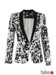 Americana con estampado floral negro de la colección primavera/verano 2015 de Kocca