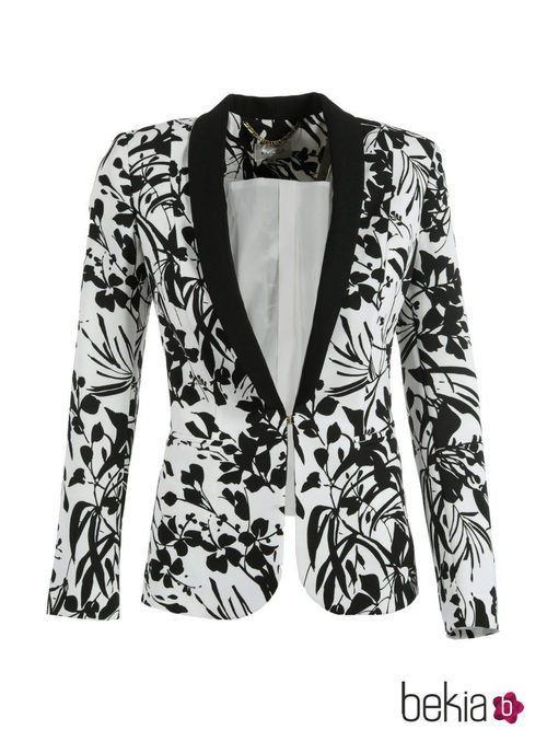 Americana con estampado floral negro de la colección primavera/verano 2015 de Kocca