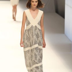 Maxivestido de punto con escote en uve de la colección primavera/verano 2015 de Sita Murt
