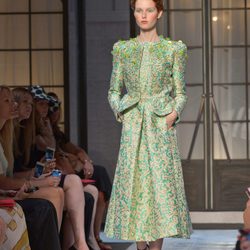 Vestido verde con bordados de la colección de Alta Costura otoño/invierno 2015/2016 de Schiaparelli