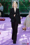 Traje negro de la colección de Alta Costura otoño/invierno 2015/2016 de Dior