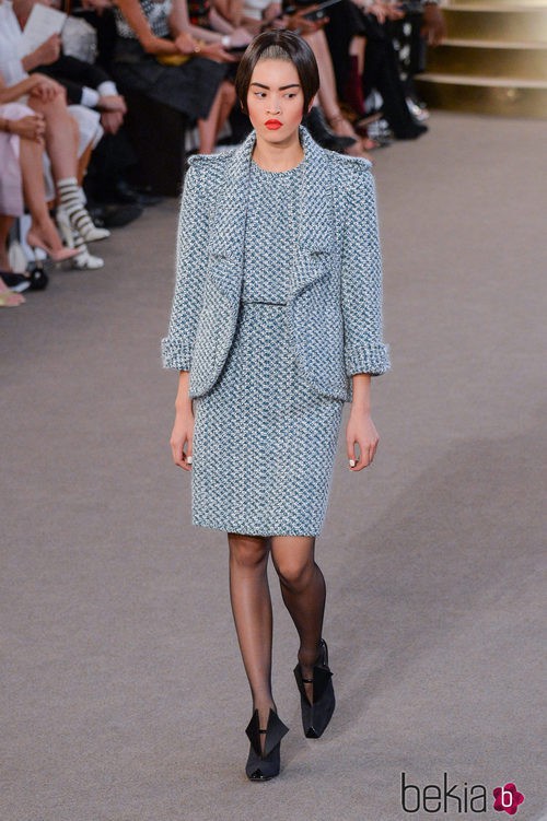 Look tweed de la colección de Alta Costura otoño/invierno 2015/2016 de Chanel