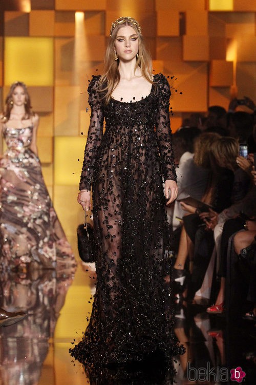 Vestido negro de la colección de Alta Costura otoño/invierno 2015/2016 de Elie Saab