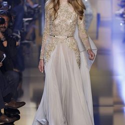 Vestido marfil de la colección de Alta Costura otoño/invierno 2015/2016 de Elie Saab