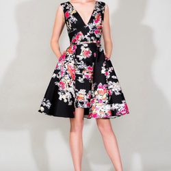 Vestido corto con estampado de flores de la Colección Resort 2016 de Zuhair Murad