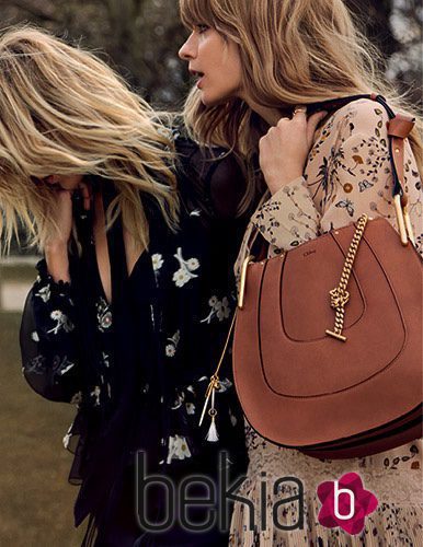 Anja Rubik y Julia Stenger presentando la colección otoño/invierno 2015/2016 de Chloé