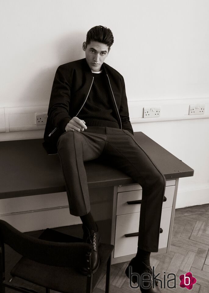 Isaac Carew con la colección otoño/invierno 2015/2016 'Black Label' de Pull&Bear