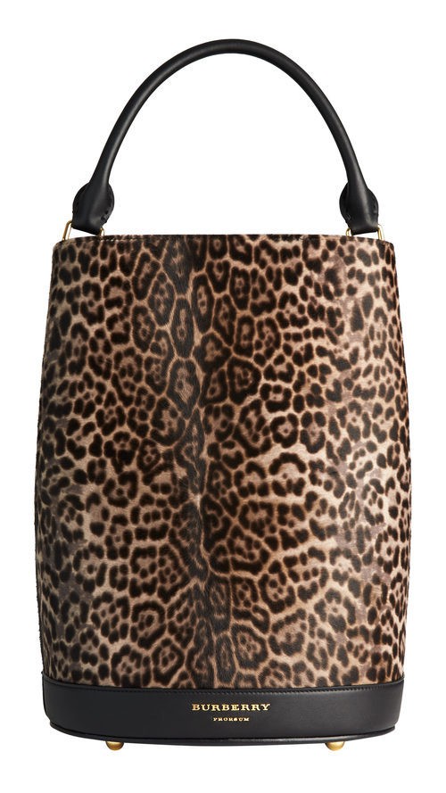 Bolso bucket animal print de la colección otoño/invierno 2015/2016 de Burberry