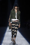 Pantalón de rayas colección primavera/verano 2016 de Alexander Wang en Nueva York Fashion Week