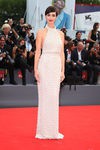 Paz Vega con un vestido de Ralph & Russo en la apertura de la Mostra 2015