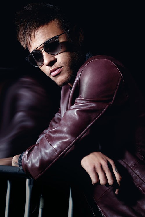 Neymar, imagen de la colección Eyewear 2016 de Police