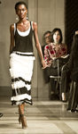 Camiseta y pantalón black&white de la colección de Carolina Herrera primavera/verano 2016 en la Nueva York Fashion Week