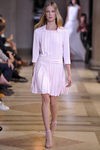 Vestido rosa claro de la colección de primavera/verano 2016 de Carolina Herrera en Nueva York Fashion Week