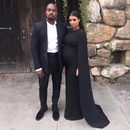 Kim Kardashian con un vestido Valentino en una boda con Kanye West