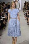 Vestido azul midi de la colección de primavera/verano 2016 de Michael Kors en Nueva York Fashion Week