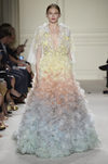 Vestido largo de colores pastel de la colección de primavera/verano 2016 de Marchesa en Nueva York Fashion Week