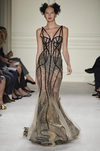 Vestido largo ajustado de la colección de primavera/verano 2016 de Marchesa en Nueva York Fashion Week