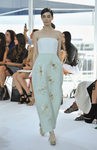 Vestido verde palabra de honor de la colección de primavera/verano 2016 de Jesus del Pozo en Nueva York Fashion Week