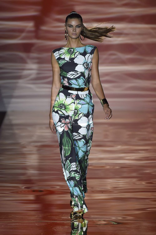 Mono estampado de flores de Roberto Verino para primavera/verano 2016 en Madrid Fashion Week