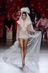 Vestido de novia de encaje de Francis Montesinos para primavera/verano 2016 en Madrid Fashion Week